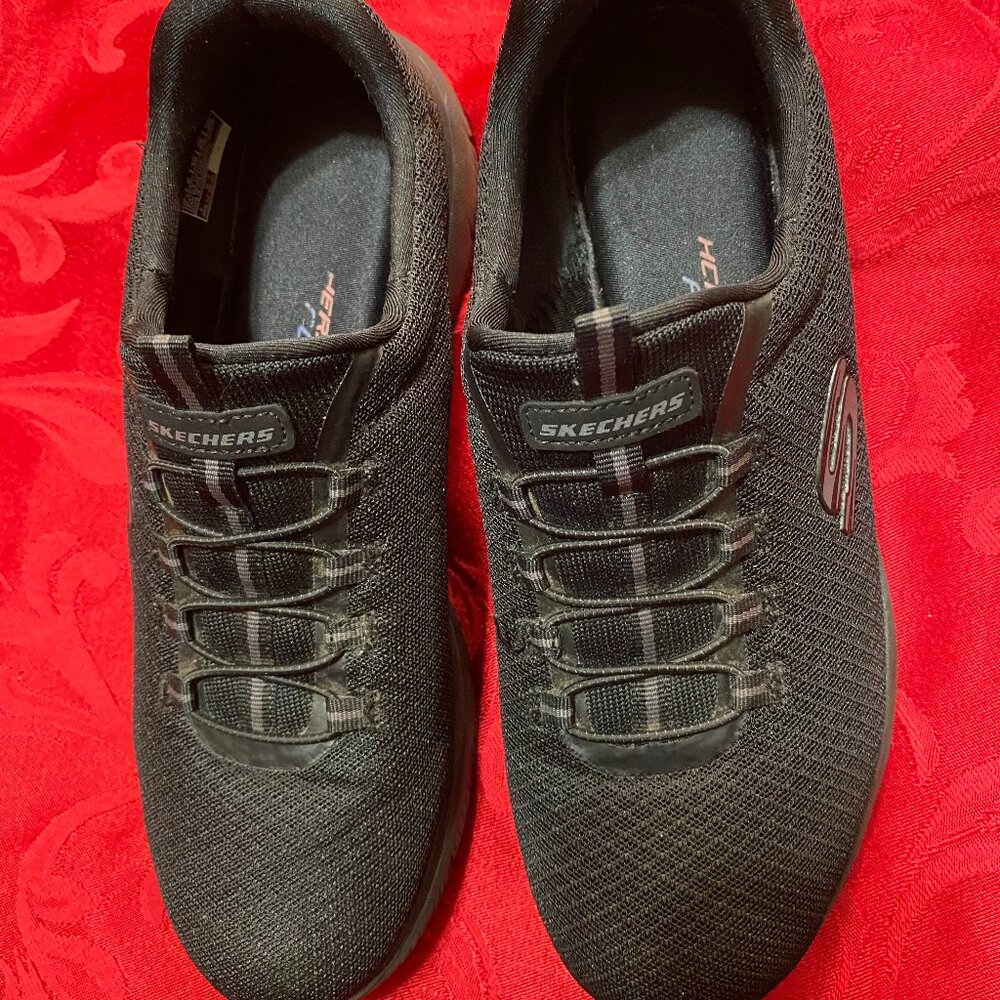 SKECHERS WOMEN'S  SHOE SIZE 9 HCRS FOAM